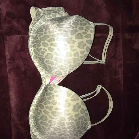 VS bra's - Picture 2 of 4